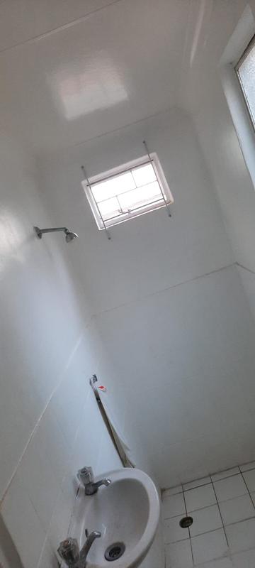To Let 1 Bedroom Property for Rent in Kensington Gauteng