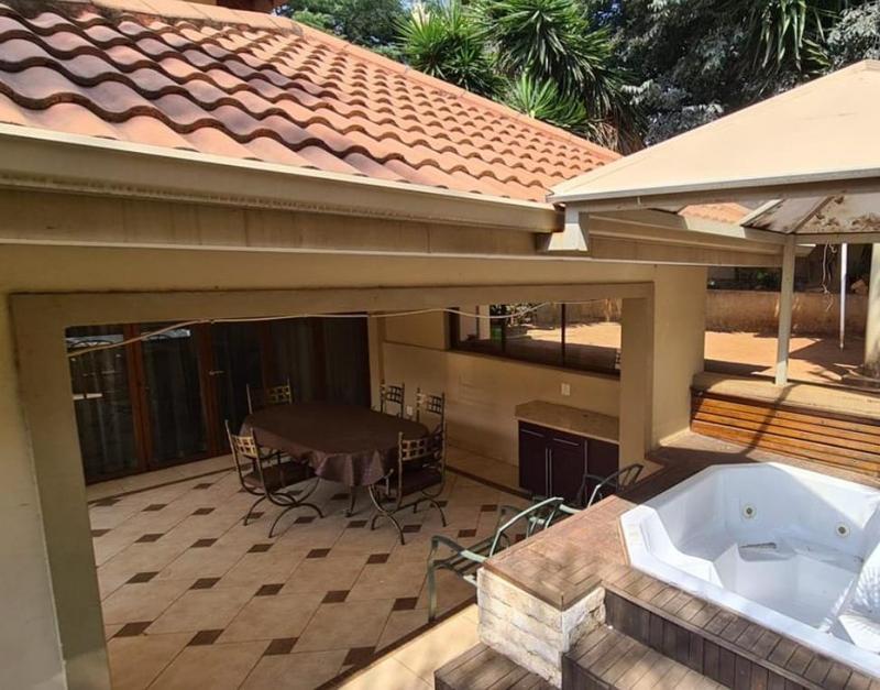 To Let 4 Bedroom Property for Rent in Kensington Gauteng