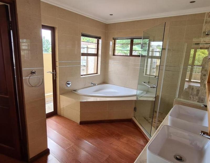 To Let 4 Bedroom Property for Rent in Kensington Gauteng