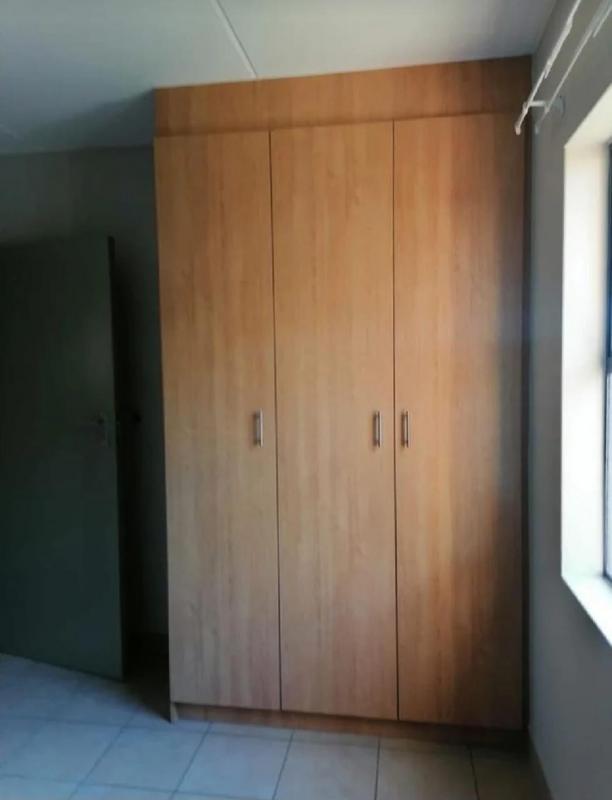 To Let 2 Bedroom Property for Rent in Kibler Park Gauteng