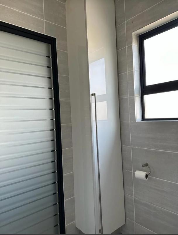 To Let 2 Bedroom Property for Rent in Midridge Park Gauteng