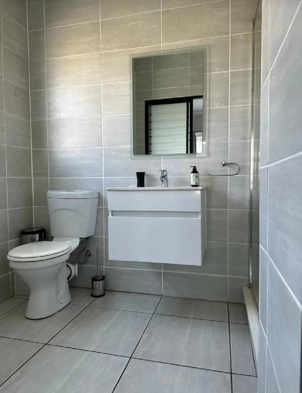 To Let 2 Bedroom Property for Rent in Midridge Park Gauteng