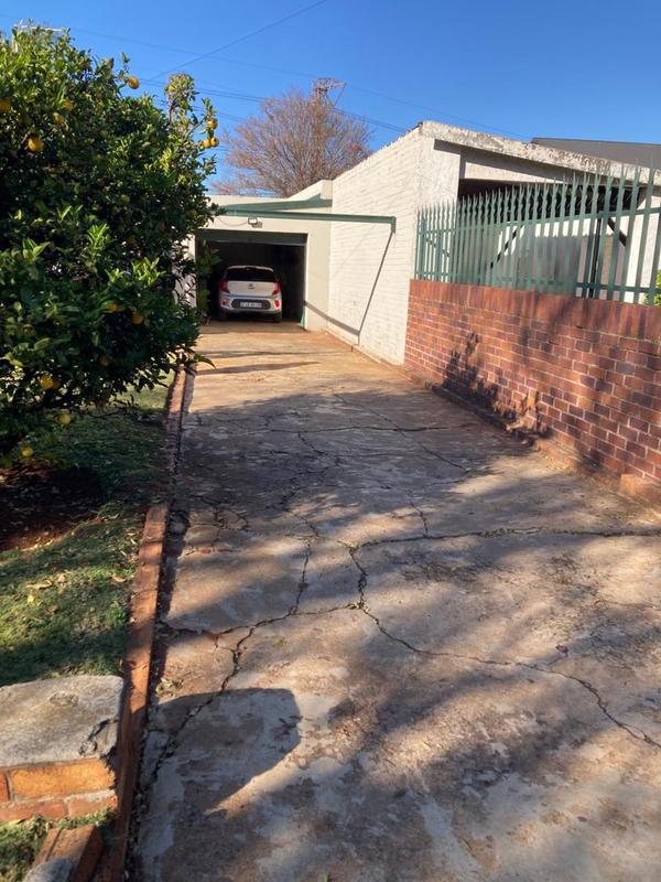 4 Bedroom Property for Sale in Wychwood Gauteng