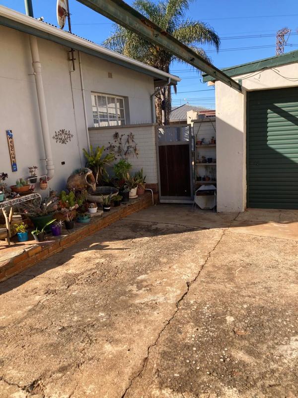 4 Bedroom Property for Sale in Wychwood Gauteng