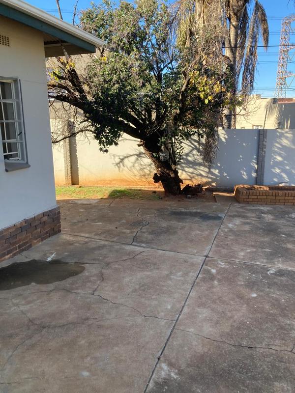 4 Bedroom Property for Sale in Wychwood Gauteng