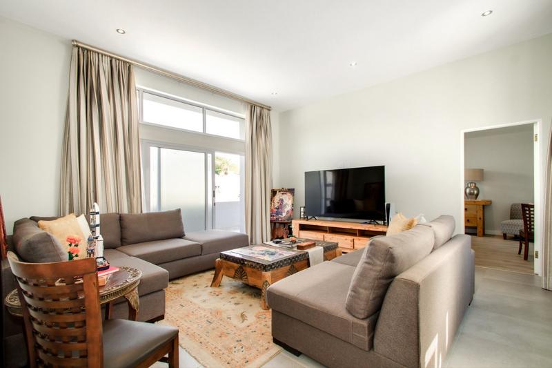 To Let 5 Bedroom Property for Rent in Fourways Gardens Gauteng