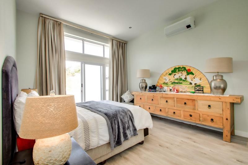 To Let 5 Bedroom Property for Rent in Fourways Gardens Gauteng