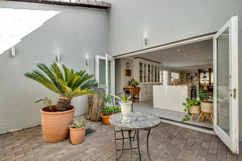 To Let 3 Bedroom Property for Rent in Fourways Gauteng