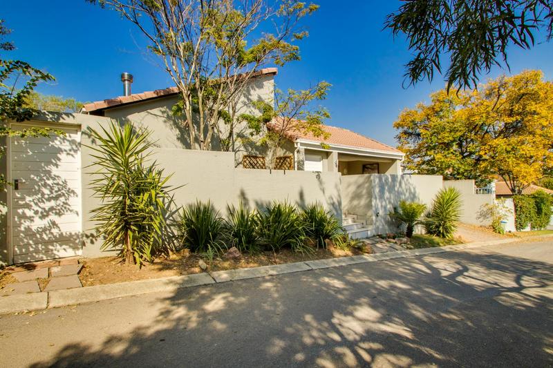 To Let 3 Bedroom Property for Rent in Fourways Gauteng