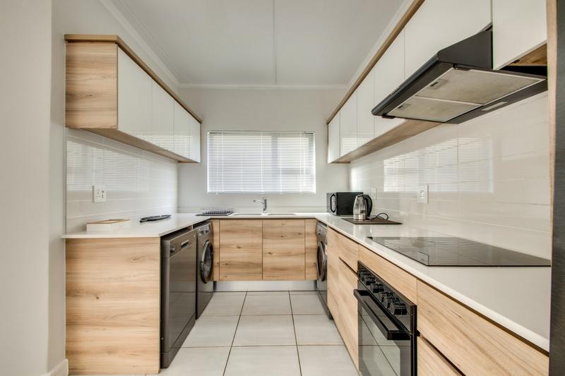 To Let 3 Bedroom Property for Rent in Waterfall Gauteng
