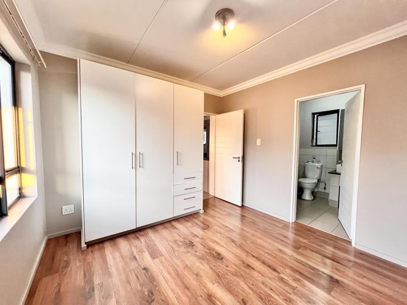 To Let 1 Bedroom Property for Rent in Broadacres Gauteng