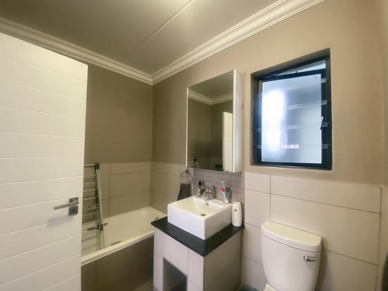 To Let 1 Bedroom Property for Rent in Broadacres Gauteng
