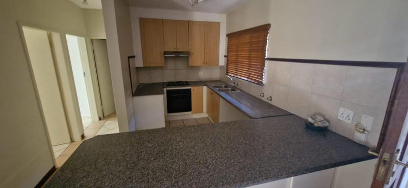 2 Bedroom Property for Sale in Monavoni Gauteng