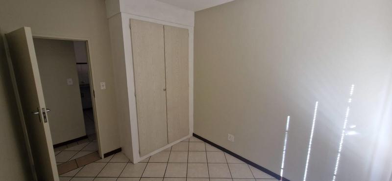 2 Bedroom Property for Sale in Monavoni Gauteng