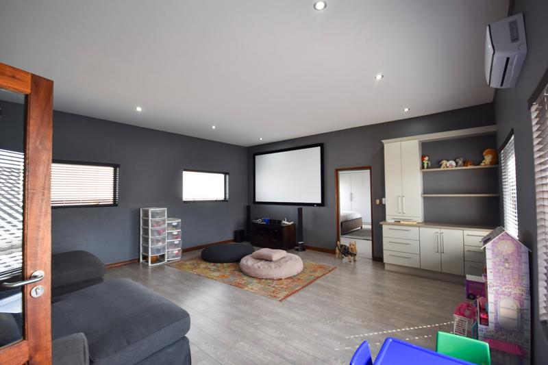 4 Bedroom Property for Sale in Midstream Estate Gauteng
