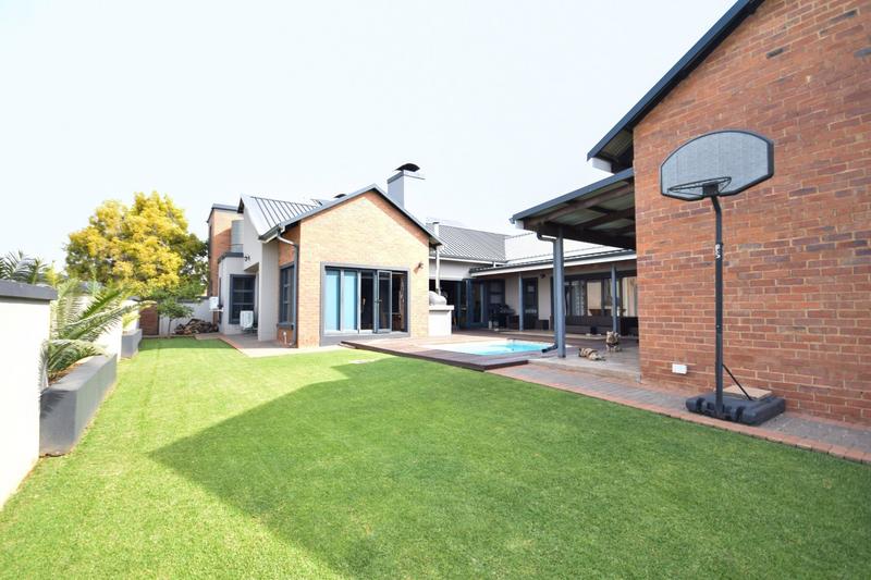 4 Bedroom Property for Sale in Midstream Estate Gauteng