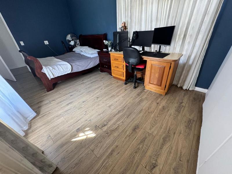 4 Bedroom Property for Sale in Wierda Park Gauteng