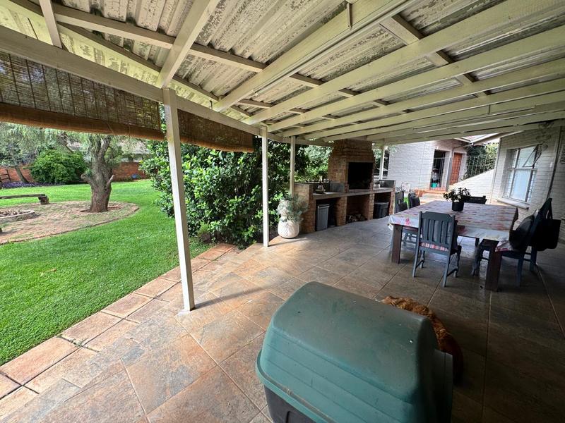 4 Bedroom Property for Sale in Wierda Park Gauteng