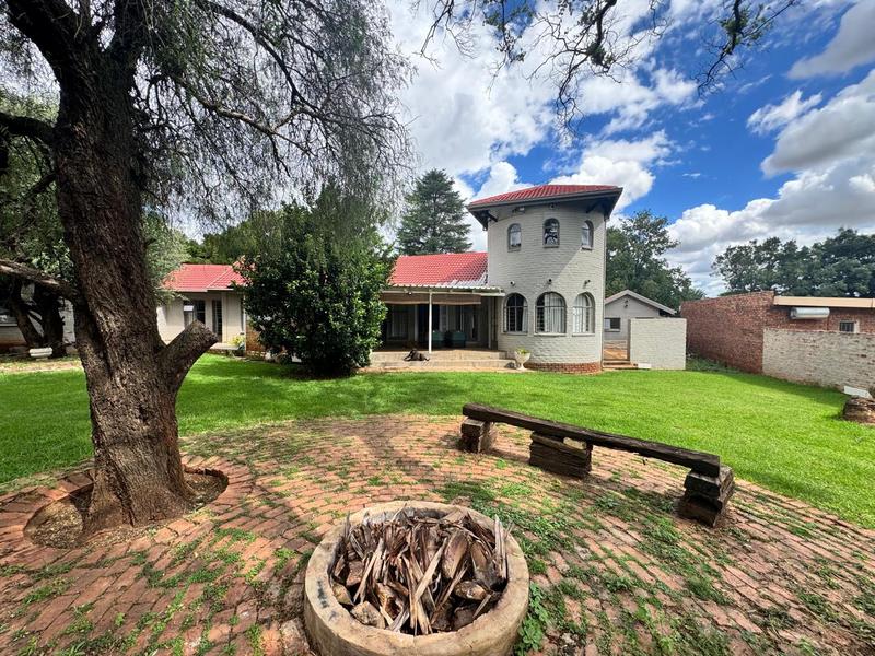 4 Bedroom Property for Sale in Wierda Park Gauteng