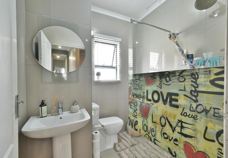 2 Bedroom Property for Sale in Honeydew Grove Gauteng