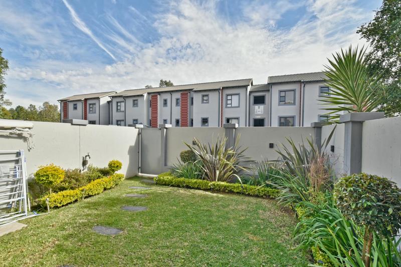 2 Bedroom Property for Sale in Honeydew Grove Gauteng