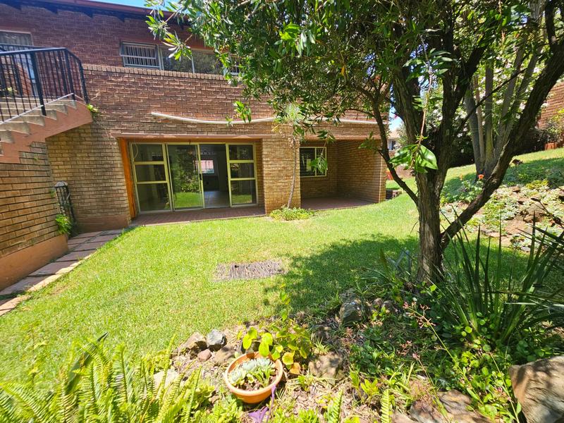 To Let 2 Bedroom Property for Rent in Northcliff Gauteng