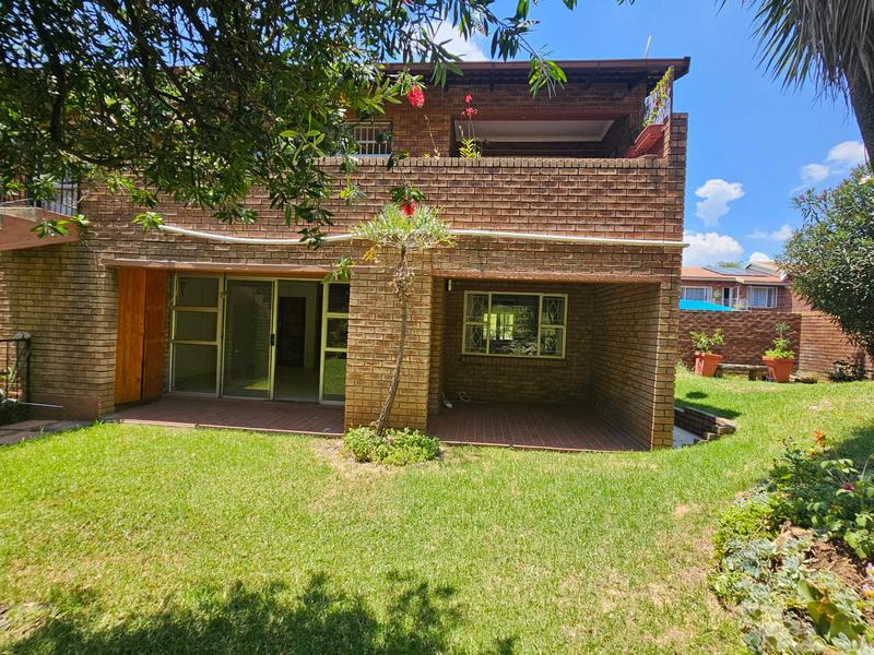 To Let 2 Bedroom Property for Rent in Northcliff Gauteng