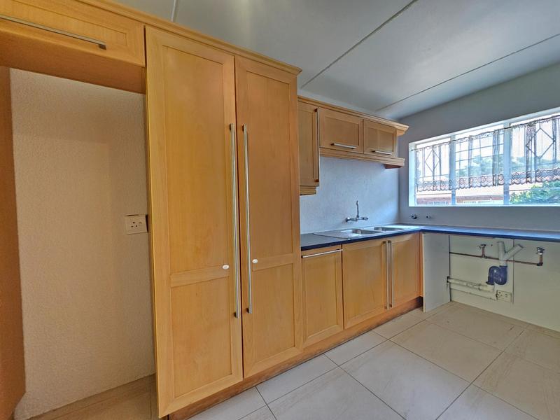 To Let 2 Bedroom Property for Rent in Northcliff Gauteng