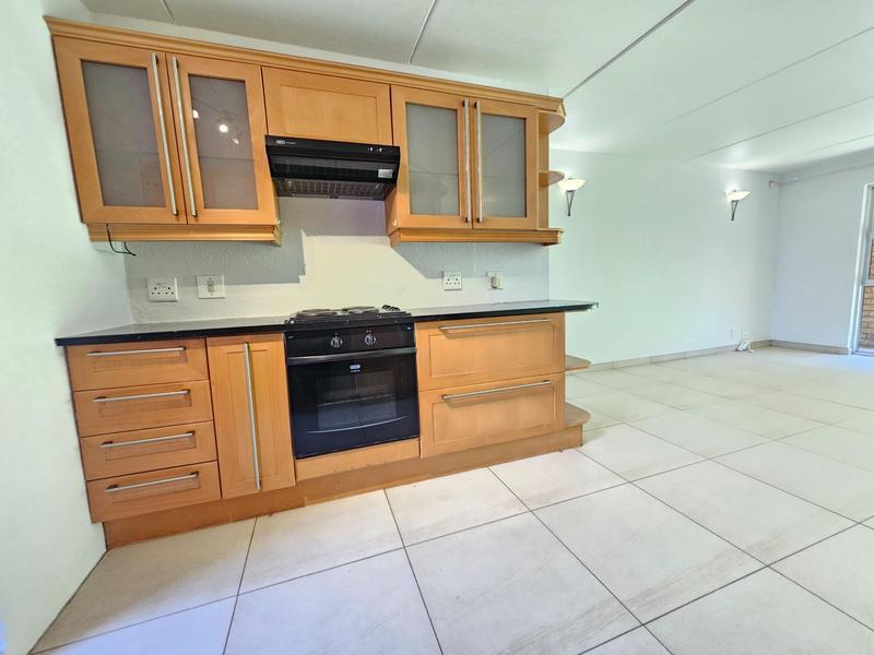To Let 2 Bedroom Property for Rent in Northcliff Gauteng
