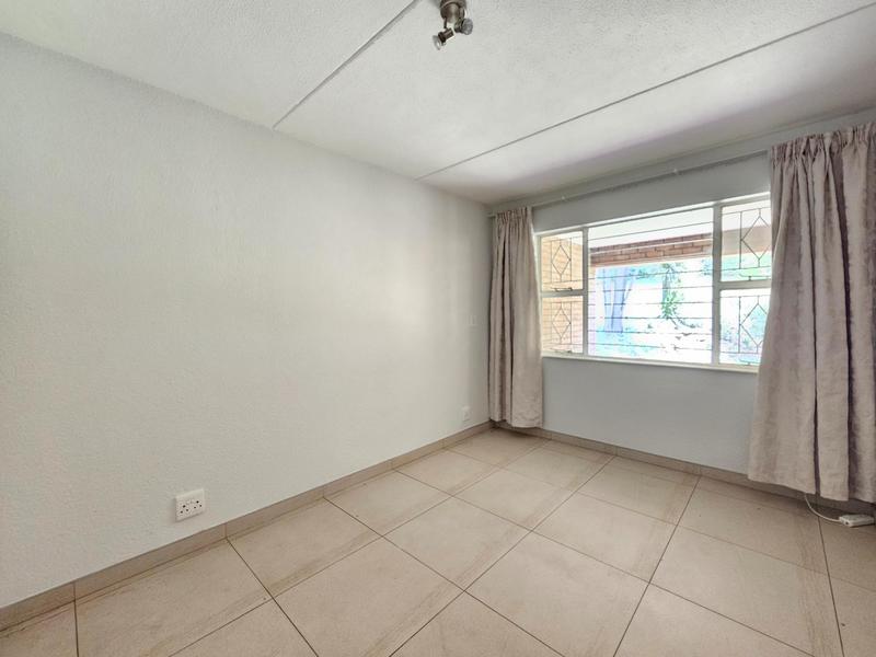 To Let 2 Bedroom Property for Rent in Northcliff Gauteng