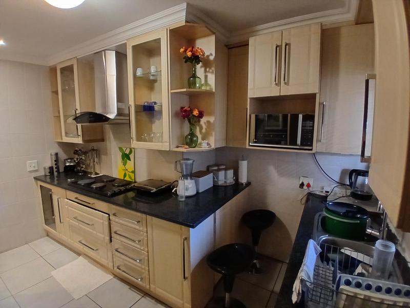 To Let 2 Bedroom Property for Rent in Theresa Park Gauteng