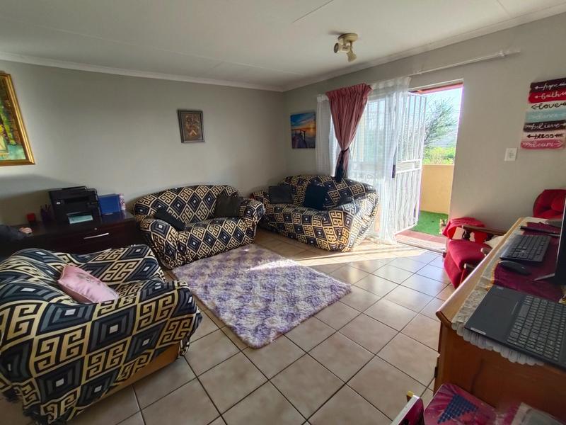 2 Bedroom Property for Sale in Dorandia Gauteng