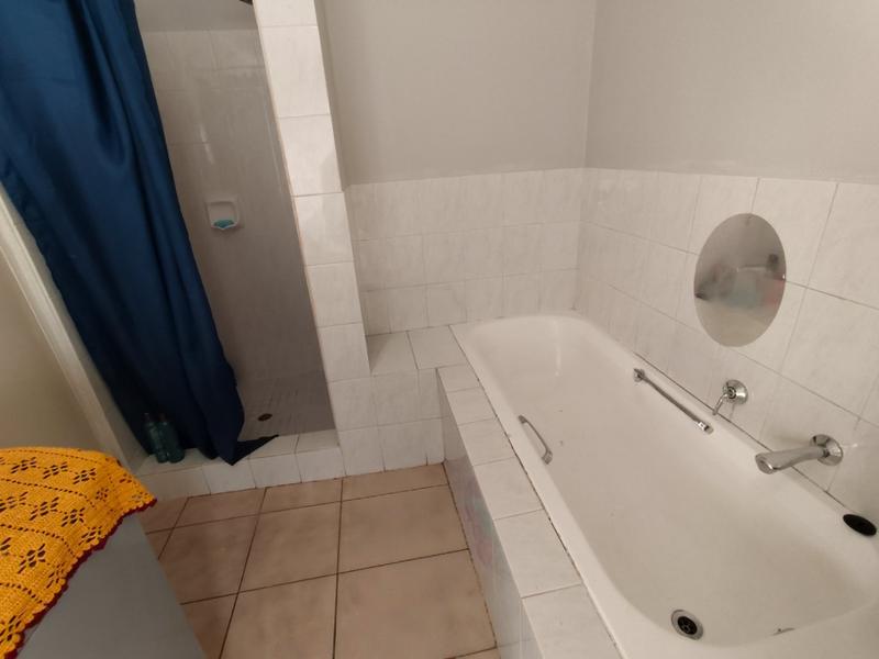 2 Bedroom Property for Sale in Dorandia Gauteng