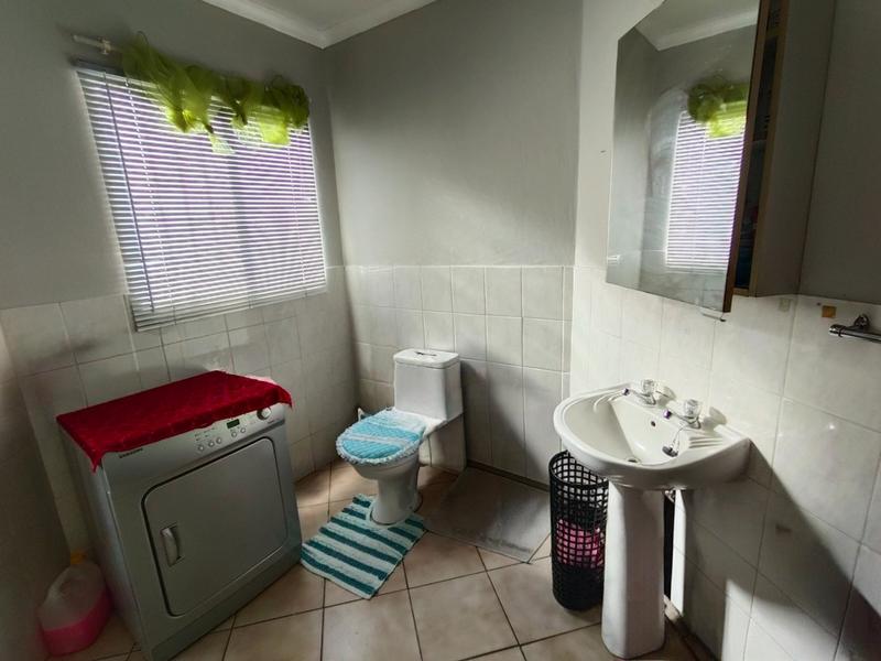 2 Bedroom Property for Sale in Dorandia Gauteng