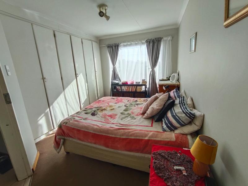 2 Bedroom Property for Sale in Dorandia Gauteng
