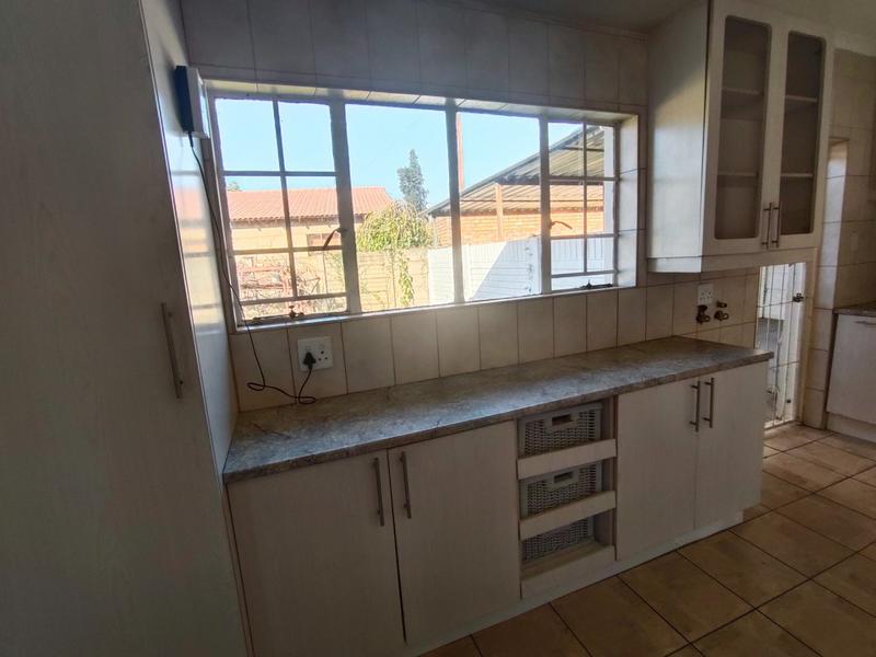 3 Bedroom Property for Sale in Hesteapark Gauteng