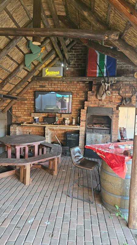 5 Bedroom Property for Sale in Mountain View Gauteng