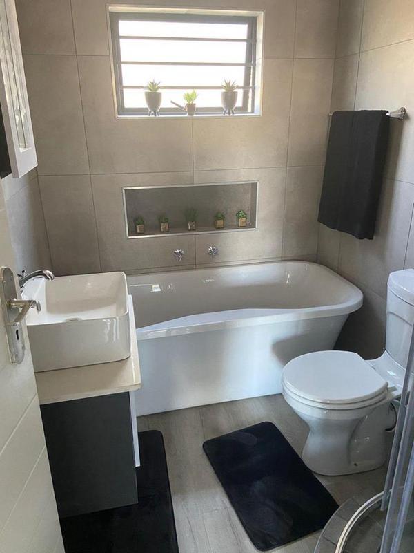 2 Bedroom Property for Sale in Montana Gauteng