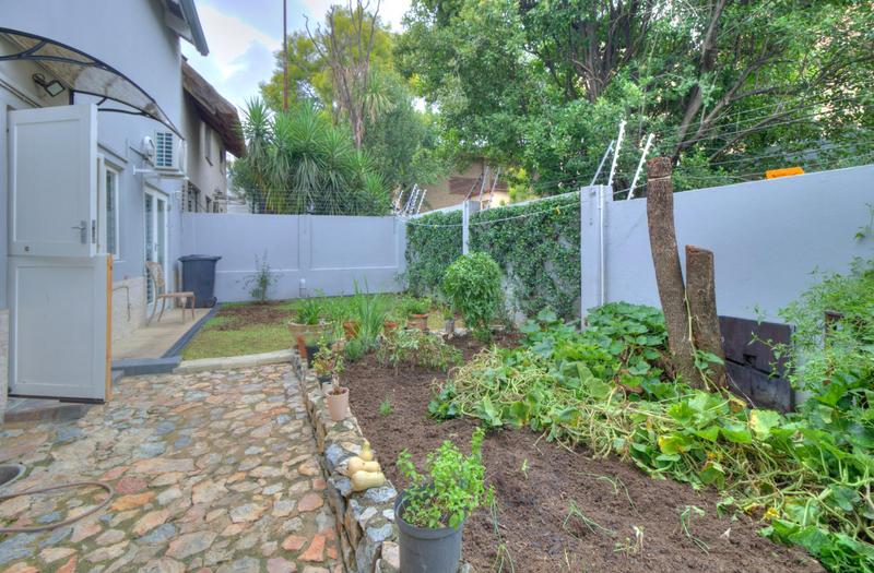 4 Bedroom Property for Sale in Sunninghill Gauteng