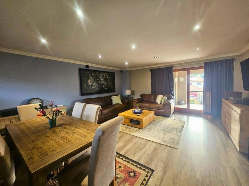 5 Bedroom Property for Sale in Glen Marais Gauteng