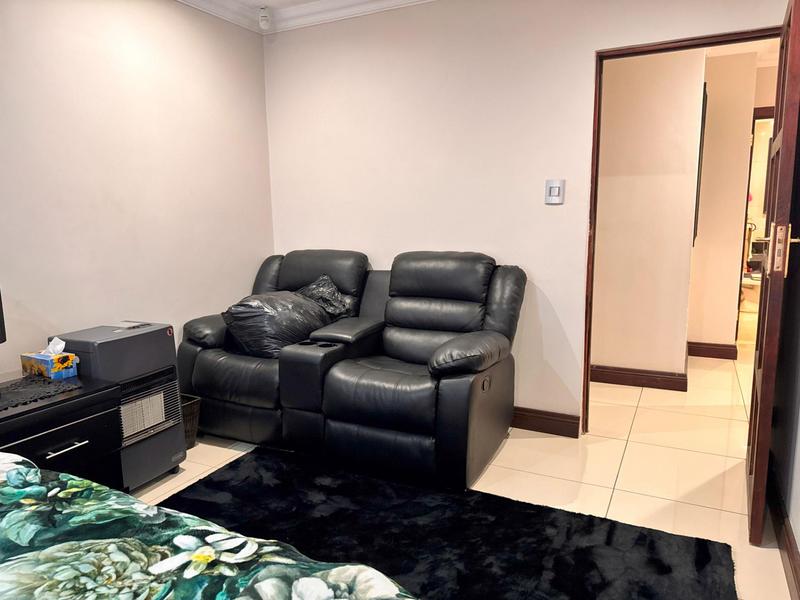 3 Bedroom Property for Sale in Strubensvallei Gauteng
