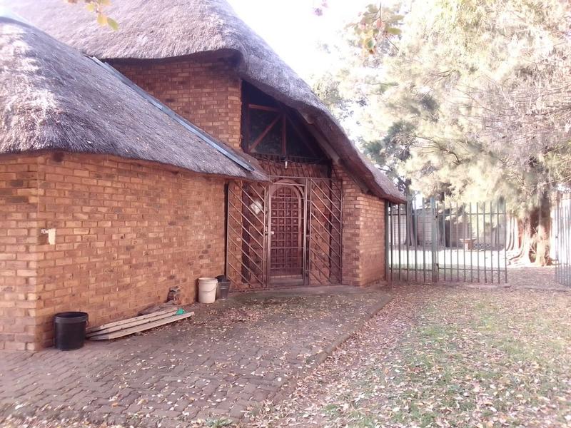 To Let 4 Bedroom Property for Rent in Pomona Gauteng