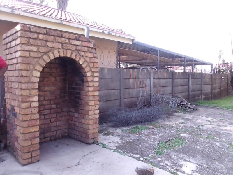 To Let 4 Bedroom Property for Rent in Pomona Gauteng