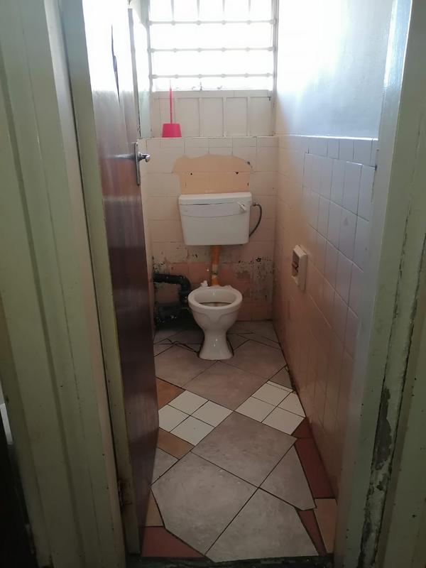 1 Bedroom Property for Sale in Braamfontein Gauteng