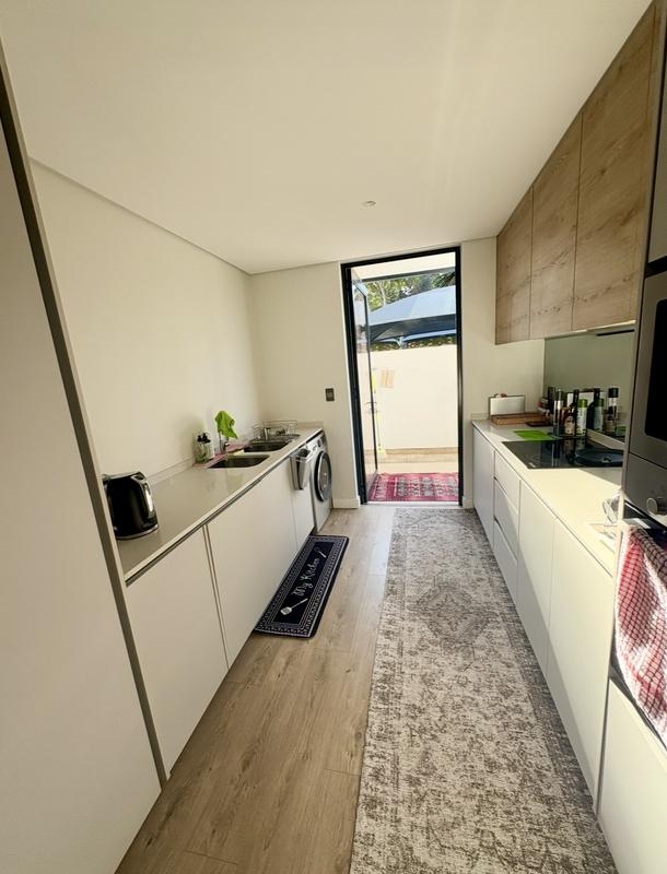 To Let 2 Bedroom Property for Rent in Sandringham Gauteng
