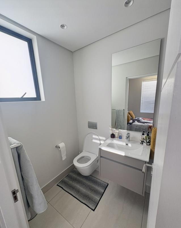 To Let 2 Bedroom Property for Rent in Sandringham Gauteng