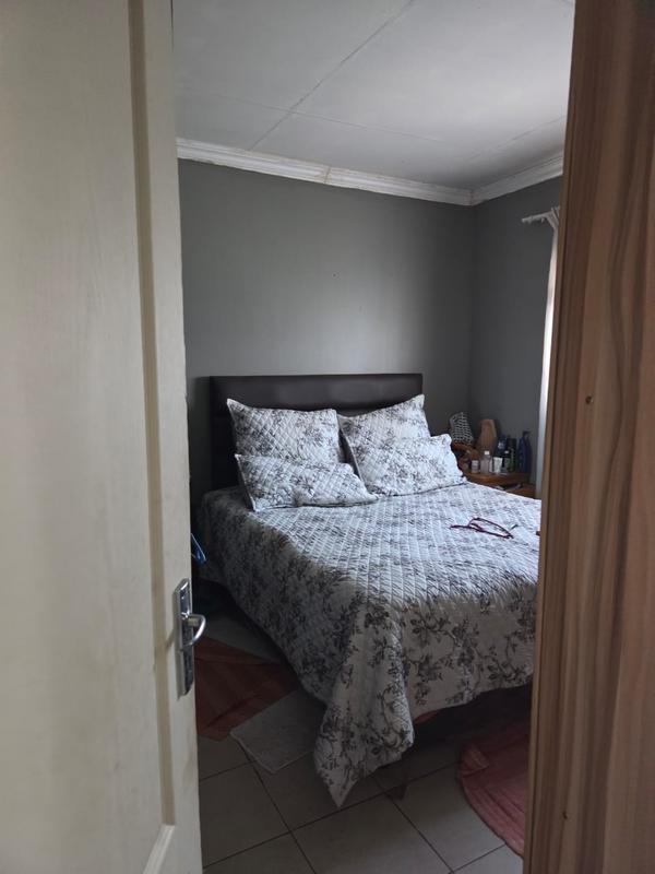 To Let 2 Bedroom Property for Rent in Austinview Gauteng