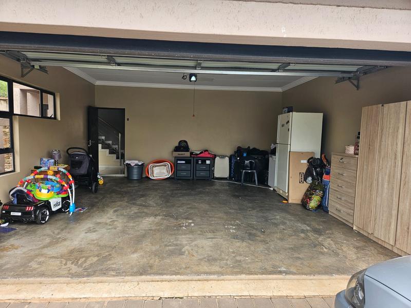 To Let 3 Bedroom Property for Rent in Raslouw Gauteng