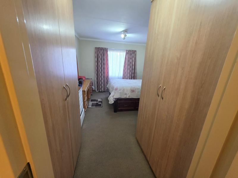 2 Bedroom Property for Sale in Montana Gauteng