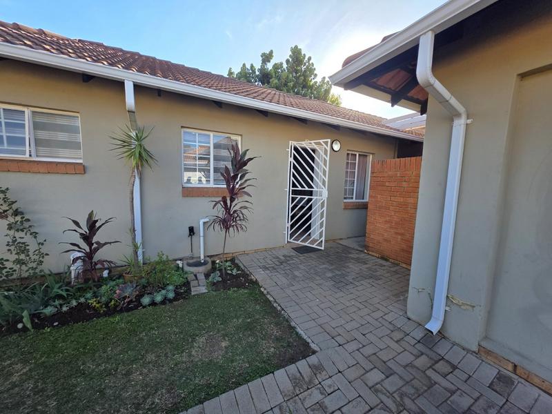 2 Bedroom Property for Sale in Montana Gauteng